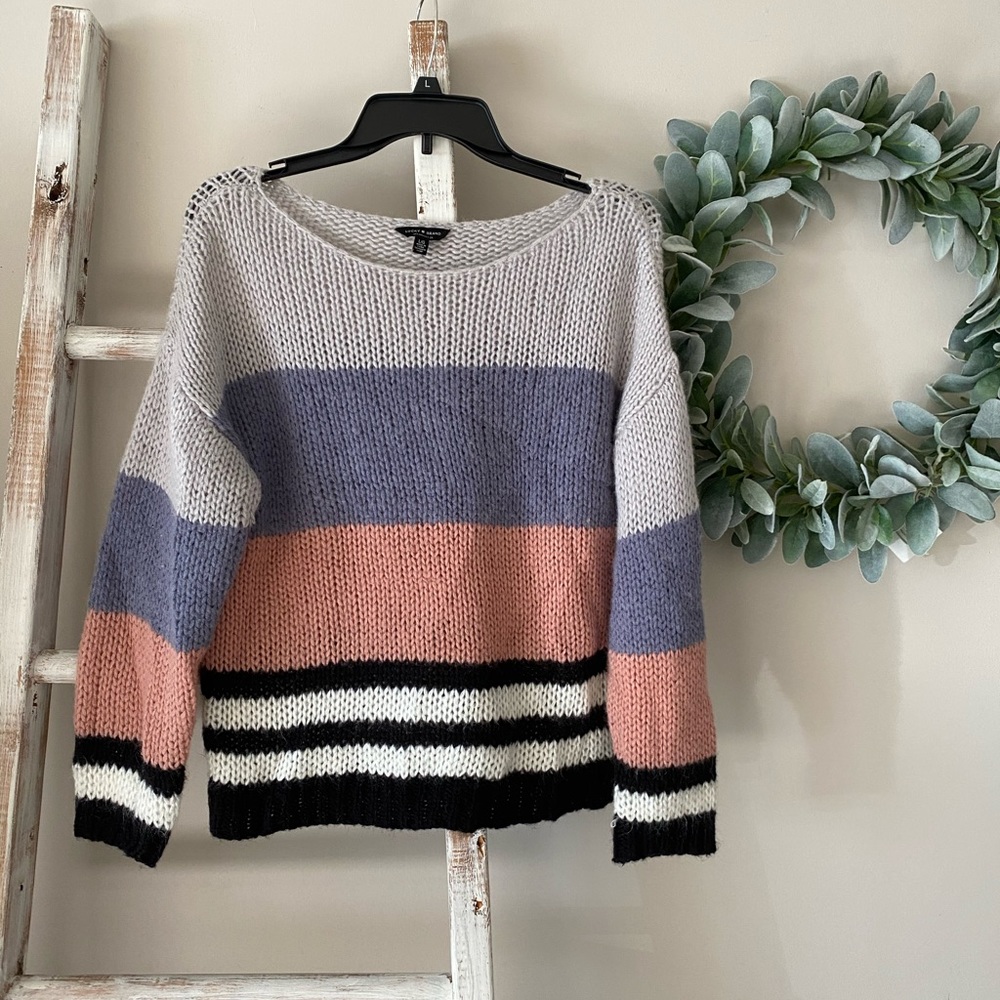 ✨Lucky Brand✨ Sweater - Picture 4 of 4